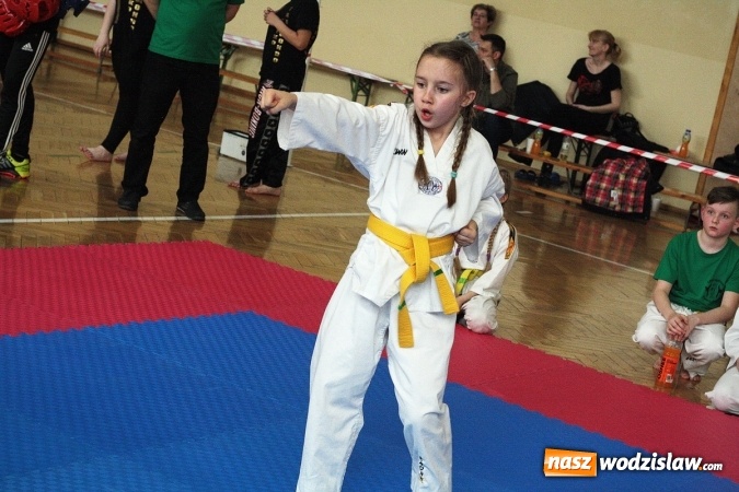 Zdjęcie w galerii na portalu naszwodzislaw.com: Walczą o puchar w&oacute;jta Marklowic wiadomości z regionu