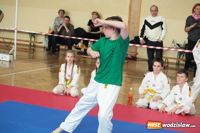 Zdjęcie w galerii na portalu naszwodzislaw.com: Walczą o puchar w&oacute;jta Marklowic wiadomości z regionu