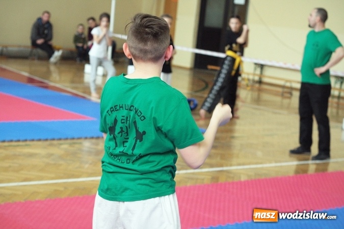 Zdjęcie w galerii na portalu naszwodzislaw.com: Walczą o puchar w&oacute;jta Marklowic wiadomości z regionu