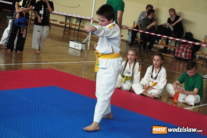 Zdjęcie w galerii na portalu naszwodzislaw.com: Walczą o puchar w&oacute;jta Marklowic wiadomości z regionu