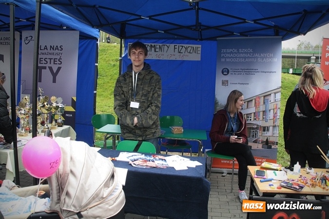 Zdjęcie w galerii na portalu naszwodzislaw.com: Piknik Edukacyjny w Rodzinnym Parku Rozrywki wiadomości z regionu