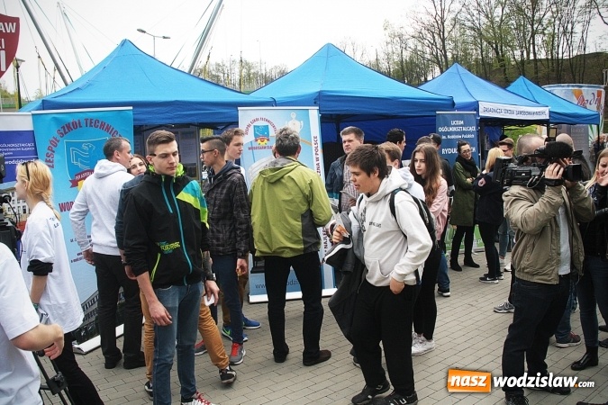 Zdjęcie w galerii na portalu naszwodzislaw.com: Piknik Edukacyjny w Rodzinnym Parku Rozrywki wiadomości z regionu