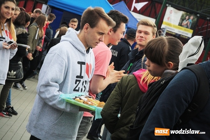 Zdjęcie w galerii na portalu naszwodzislaw.com: Piknik Edukacyjny w Rodzinnym Parku Rozrywki wiadomości z regionu