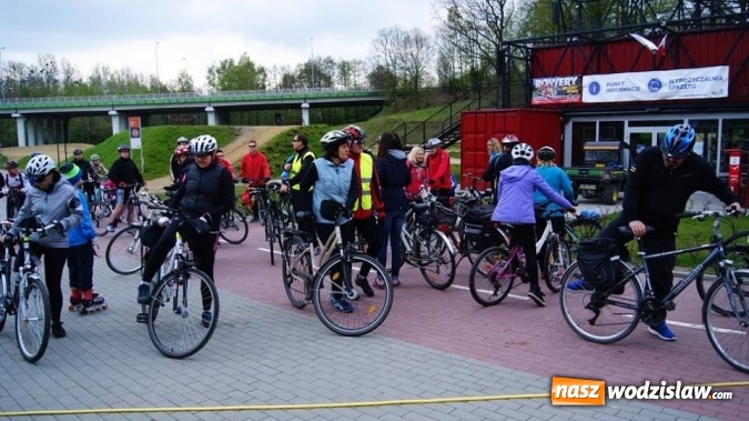 Zdjęcie w galerii na portalu naszwodzislaw.com: Rowerem po Wodzisławiu. Tym razem pogoda nie przeszkodziła wiadomości z regionu