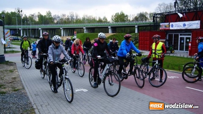 Zdjęcie w galerii na portalu naszwodzislaw.com: Rowerem po Wodzisławiu. Tym razem pogoda nie przeszkodziła wiadomości z regionu