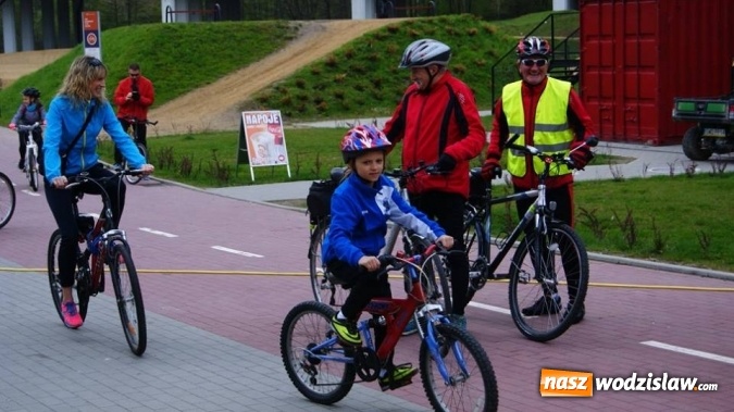 Zdjęcie w galerii na portalu naszwodzislaw.com: Rowerem po Wodzisławiu. Tym razem pogoda nie przeszkodziła wiadomości z regionu