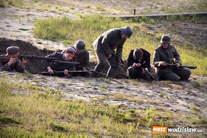 Zdjęcie w galerii na portalu naszwodzislaw.com: Rekonstrukcja bitwy olzańskiej, czyli Piknik Powstańczy w Olzie wiadomości z regionu