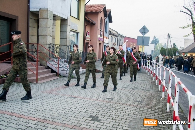 Zdjęcie w galerii na portalu naszwodzislaw.com: Święto Flagi, 96. rocznica wybuchu III Powstania Śląskiego, rocznica uchwalenia Konstytucji 3 Maja oraz Święto św. Floriana. Uroczystości w Rydułtowach wiadomości z regionu