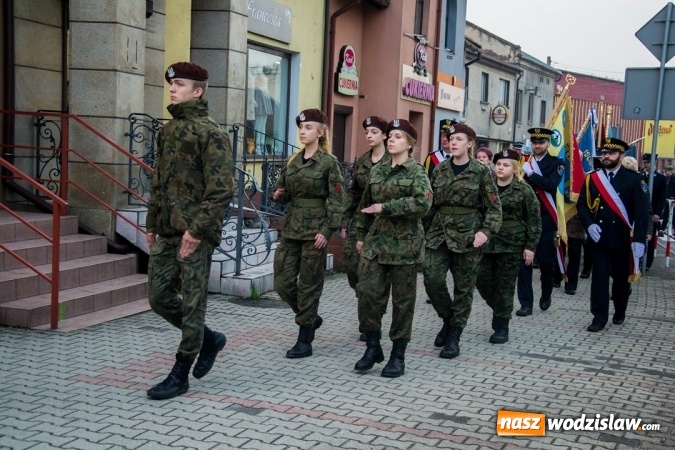 Zdjęcie w galerii na portalu naszwodzislaw.com: Święto Flagi, 96. rocznica wybuchu III Powstania Śląskiego, rocznica uchwalenia Konstytucji 3 Maja oraz Święto św. Floriana. Uroczystości w Rydułtowach wiadomości z regionu