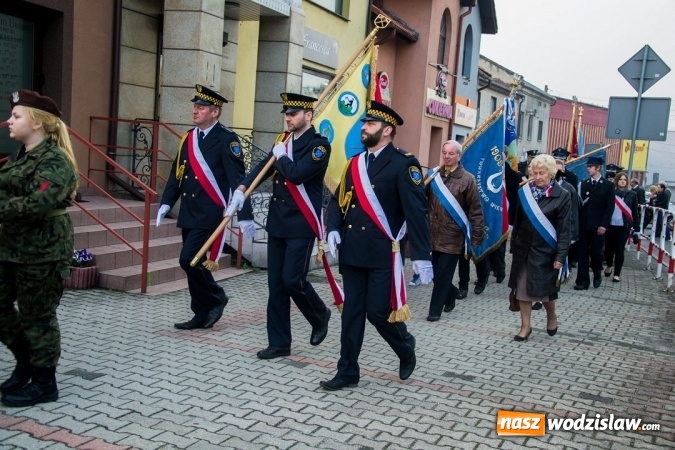 Zdjęcie w galerii na portalu naszwodzislaw.com: Święto Flagi, 96. rocznica wybuchu III Powstania Śląskiego, rocznica uchwalenia Konstytucji 3 Maja oraz Święto św. Floriana. Uroczystości w Rydułtowach wiadomości z regionu