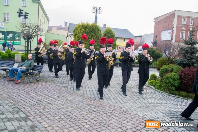 Zdjęcie w galerii na portalu naszwodzislaw.com: Święto Flagi, 96. rocznica wybuchu III Powstania Śląskiego, rocznica uchwalenia Konstytucji 3 Maja oraz Święto św. Floriana. Uroczystości w Rydułtowach wiadomości z regionu