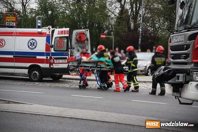 Zdjęcie w galerii na portalu naszwodzislaw.com: Znamy przyczynę wczorajszego wypadku w Pszowie. Stan 19-latka jest ciężki! wiadomości z regionu