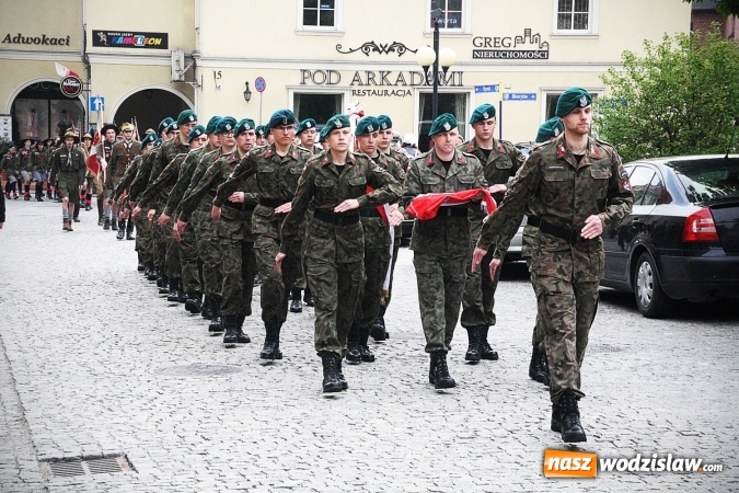 Zdjęcie w galerii na portalu naszwodzislaw.com: Święto Konstytucji 3 Maja. Obchody w Wodzisławiu Śląskim wiadomości z regionu