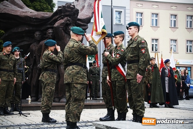 Zdjęcie w galerii na portalu naszwodzislaw.com: Święto Konstytucji 3 Maja. Obchody w Wodzisławiu Śląskim wiadomości z regionu