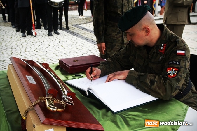 Zdjęcie w galerii na portalu naszwodzislaw.com: Święto Konstytucji 3 Maja. Obchody w Wodzisławiu Śląskim wiadomości z regionu