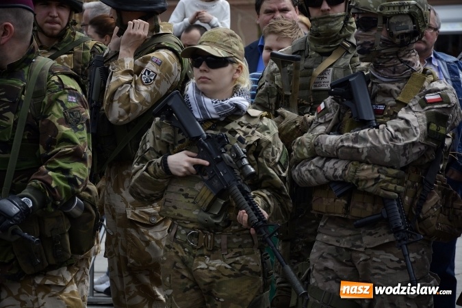 Zdjęcie w galerii na portalu naszwodzislaw.com: 7. Piknik Historyczno-Militarny. FOTORELACJA wiadomości z regionu