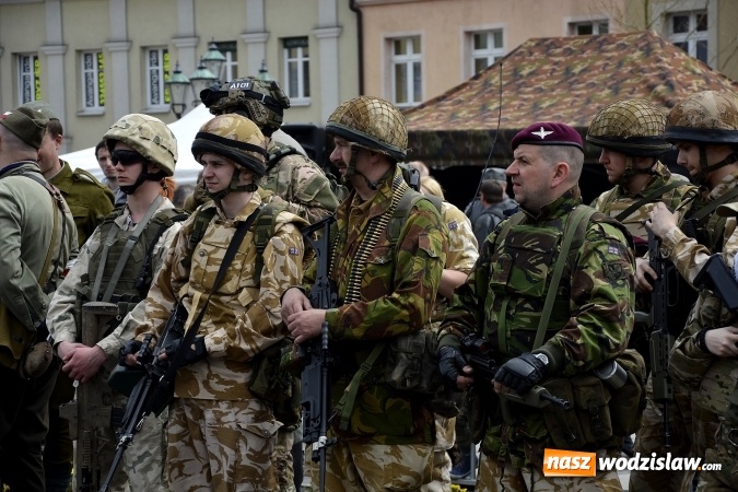 Zdjęcie w galerii na portalu naszwodzislaw.com: 7. Piknik Historyczno-Militarny. FOTORELACJA wiadomości z regionu