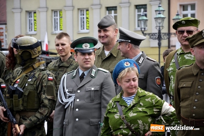 Zdjęcie w galerii na portalu naszwodzislaw.com: 7. Piknik Historyczno-Militarny. FOTORELACJA wiadomości z regionu