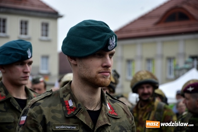Zdjęcie w galerii na portalu naszwodzislaw.com: 7. Piknik Historyczno-Militarny. FOTORELACJA wiadomości z regionu