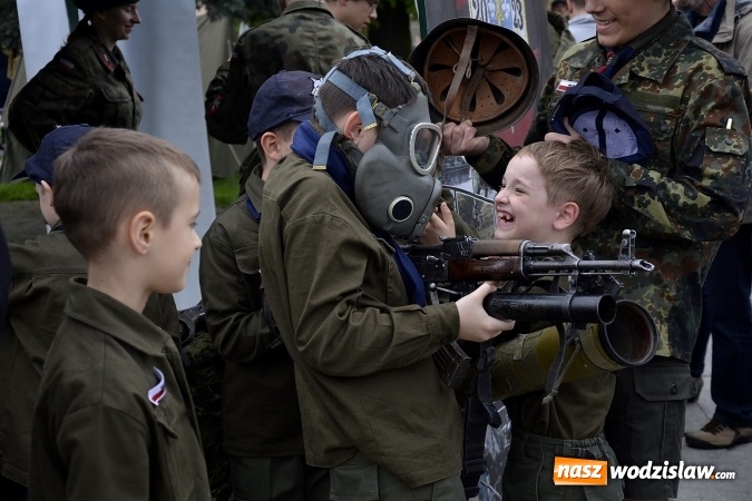 Zdjęcie w galerii na portalu naszwodzislaw.com: 7. Piknik Historyczno-Militarny. FOTORELACJA wiadomości z regionu