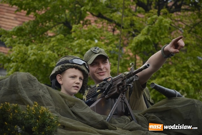 Zdjęcie w galerii na portalu naszwodzislaw.com: 7. Piknik Historyczno-Militarny. FOTORELACJA wiadomości z regionu