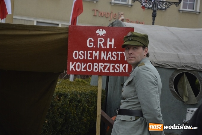 Zdjęcie w galerii na portalu naszwodzislaw.com: 7. Piknik Historyczno-Militarny. FOTORELACJA wiadomości z regionu