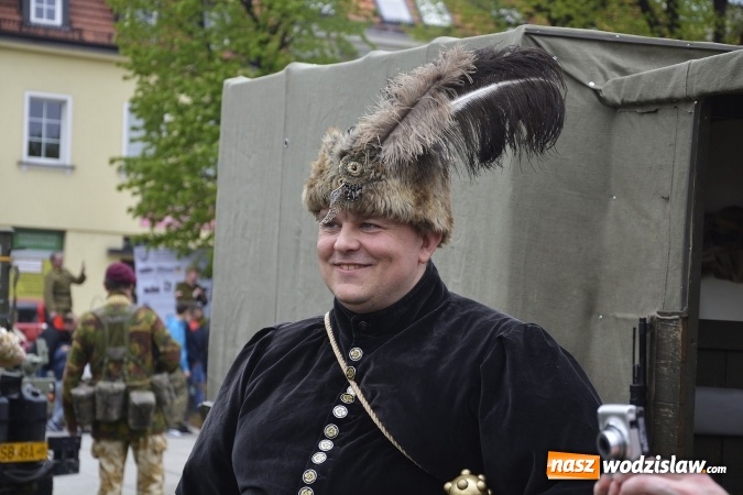 Zdjęcie w galerii na portalu naszwodzislaw.com: 7. Piknik Historyczno-Militarny. FOTORELACJA wiadomości z regionu