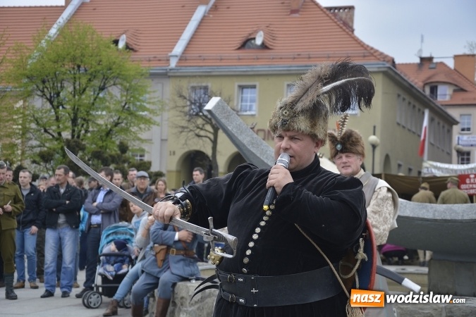Zdjęcie w galerii na portalu naszwodzislaw.com: 7. Piknik Historyczno-Militarny. FOTORELACJA wiadomości z regionu