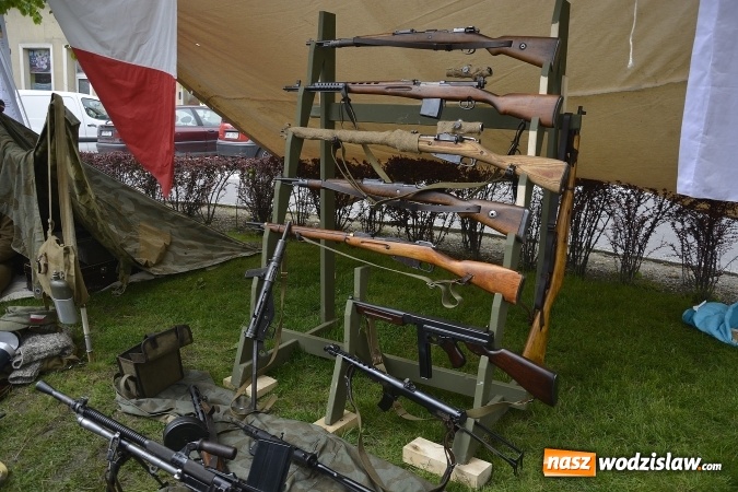 Zdjęcie w galerii na portalu naszwodzislaw.com: 7. Piknik Historyczno-Militarny. FOTORELACJA wiadomości z regionu