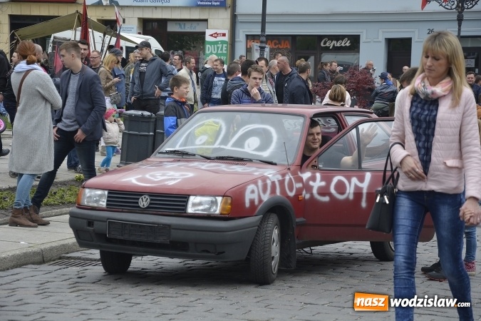 Zdjęcie w galerii na portalu naszwodzislaw.com: 7. Piknik Historyczno-Militarny. FOTORELACJA wiadomości z regionu