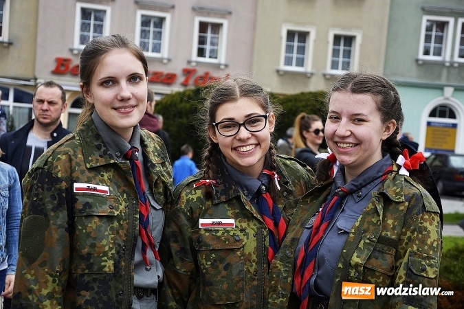 Zdjęcie w galerii na portalu naszwodzislaw.com: 7. Piknik Historyczno-Militarny. FOTORELACJA wiadomości z regionu