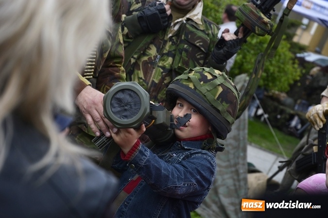 Zdjęcie w galerii na portalu naszwodzislaw.com: 7. Piknik Historyczno-Militarny. FOTORELACJA wiadomości z regionu