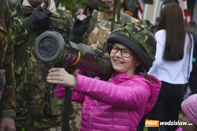 Zdjęcie w galerii na portalu naszwodzislaw.com: 7. Piknik Historyczno-Militarny. FOTORELACJA wiadomości z regionu