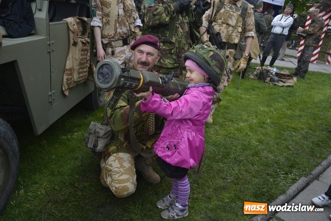 Zdjęcie w galerii na portalu naszwodzislaw.com: 7. Piknik Historyczno-Militarny. FOTORELACJA wiadomości z regionu