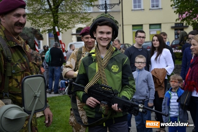 Zdjęcie w galerii na portalu naszwodzislaw.com: 7. Piknik Historyczno-Militarny. FOTORELACJA wiadomości z regionu