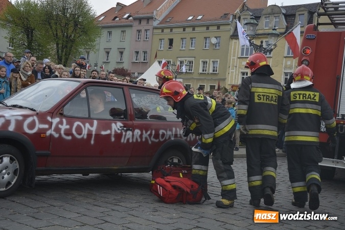 Zdjęcie w galerii na portalu naszwodzislaw.com: 7. Piknik Historyczno-Militarny. FOTORELACJA wiadomości z regionu