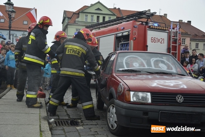 Zdjęcie w galerii na portalu naszwodzislaw.com: 7. Piknik Historyczno-Militarny. FOTORELACJA wiadomości z regionu