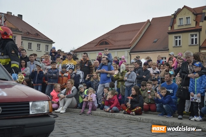 Zdjęcie w galerii na portalu naszwodzislaw.com: 7. Piknik Historyczno-Militarny. FOTORELACJA wiadomości z regionu