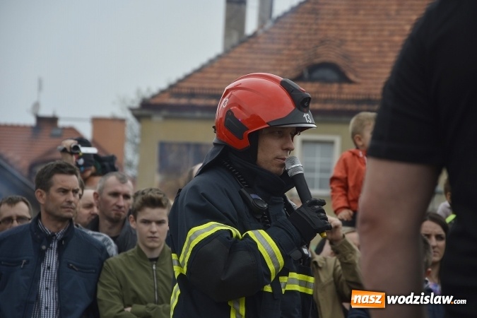 Zdjęcie w galerii na portalu naszwodzislaw.com: 7. Piknik Historyczno-Militarny. FOTORELACJA wiadomości z regionu