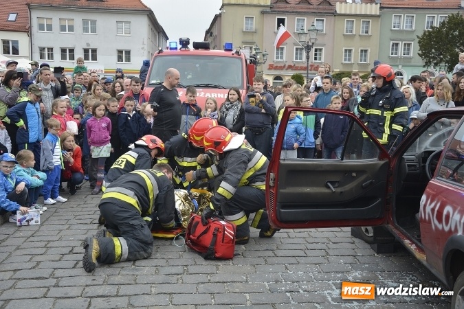 Zdjęcie w galerii na portalu naszwodzislaw.com: 7. Piknik Historyczno-Militarny. FOTORELACJA wiadomości z regionu