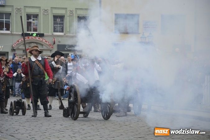 Zdjęcie w galerii na portalu naszwodzislaw.com: 7. Piknik Historyczno-Militarny. FOTORELACJA wiadomości z regionu