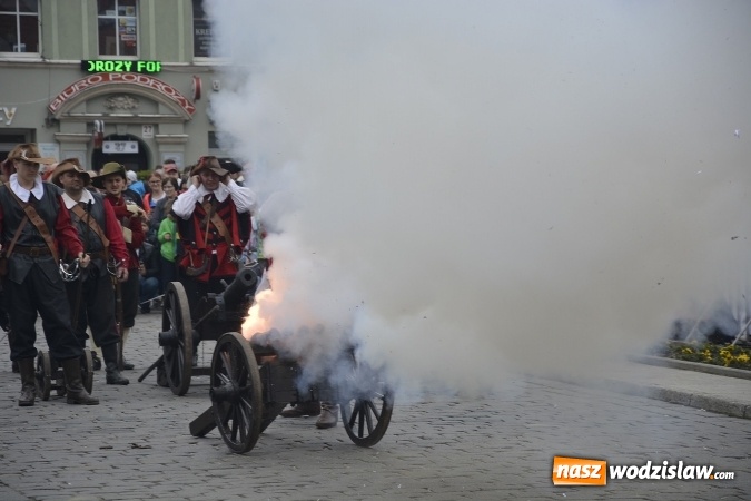 Zdjęcie w galerii na portalu naszwodzislaw.com: 7. Piknik Historyczno-Militarny. FOTORELACJA wiadomości z regionu
