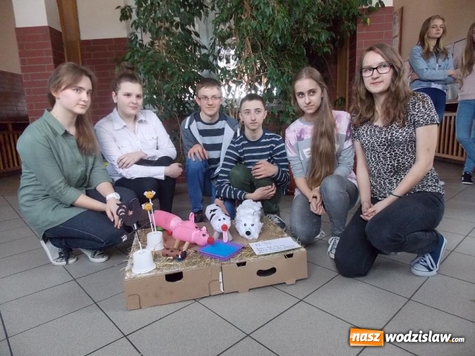 Zdjęcie w galerii na portalu naszwodzislaw.com: Tak Gmina Mszana obchodziła Międzynarodowy Dzień Ziemi wiadomości z regionu