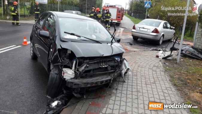 Zdjęcie w galerii na portalu naszwodzislaw.com: Nieustąpienie pierwszeństwa przyczyną kolizji w Gorzycach. 77-latka straciła prawo jazdy wiadomości z regionu