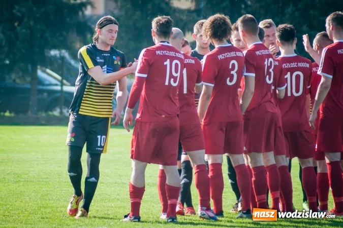 Zdjęcie w galerii na portalu naszwodzislaw.com: Nieudane dośrodkowanie zmieniło się w gola. Przyszłość lepsza od Krzyżanowic wiadomości z regionu