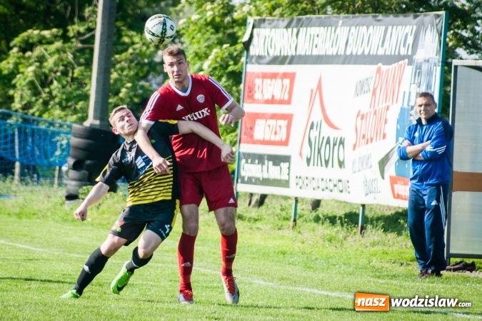 Zdjęcie w galerii na portalu naszwodzislaw.com: Nieudane dośrodkowanie zmieniło się w gola. Przyszłość lepsza od Krzyżanowic wiadomości z regionu