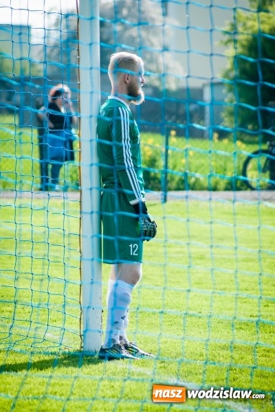 Zdjęcie w galerii na portalu naszwodzislaw.com: Nieudane dośrodkowanie zmieniło się w gola. Przyszłość lepsza od Krzyżanowic wiadomości z regionu