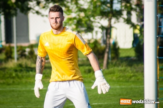 Zdjęcie w galerii na portalu naszwodzislaw.com: Nieudane dośrodkowanie zmieniło się w gola. Przyszłość lepsza od Krzyżanowic wiadomości z regionu