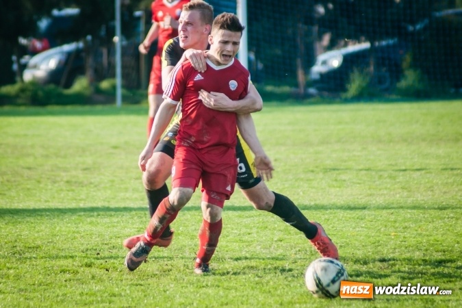 Zdjęcie w galerii na portalu naszwodzislaw.com: Nieudane dośrodkowanie zmieniło się w gola. Przyszłość lepsza od Krzyżanowic wiadomości z regionu