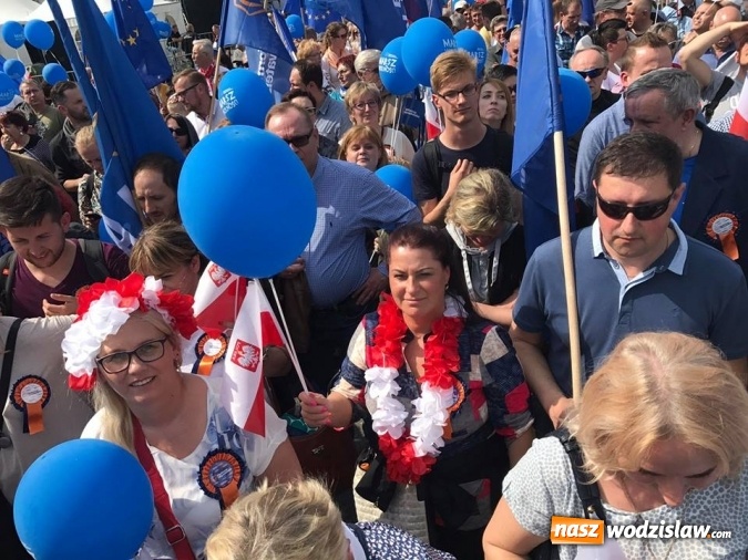 Zdjęcie w galerii na portalu naszwodzislaw.com: Kieca: 
